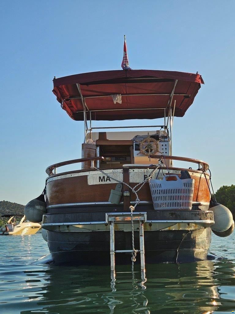Tecnomarine Phoenix 24