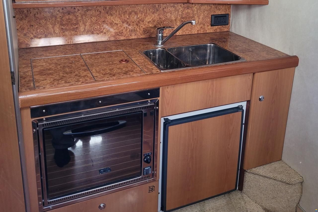 Sealine S34