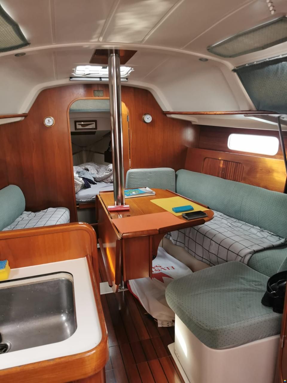 Beneteau Oceanis 32 1