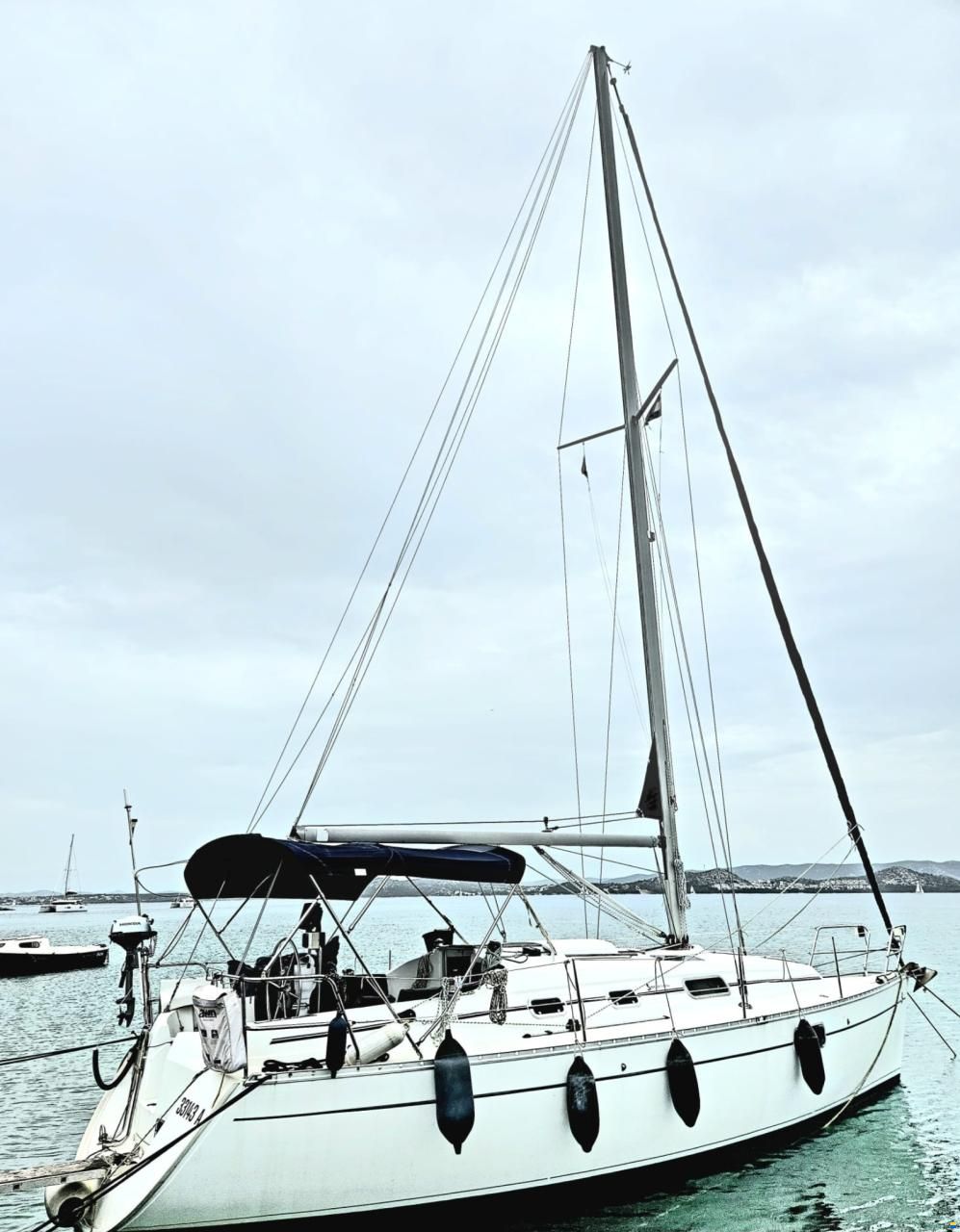 Beneteau Oceanis 32 1