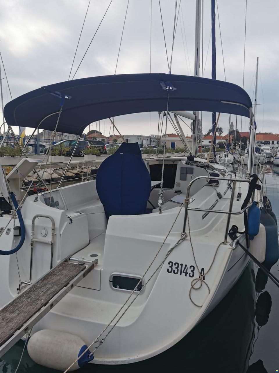 Beneteau Oceanis 32 1