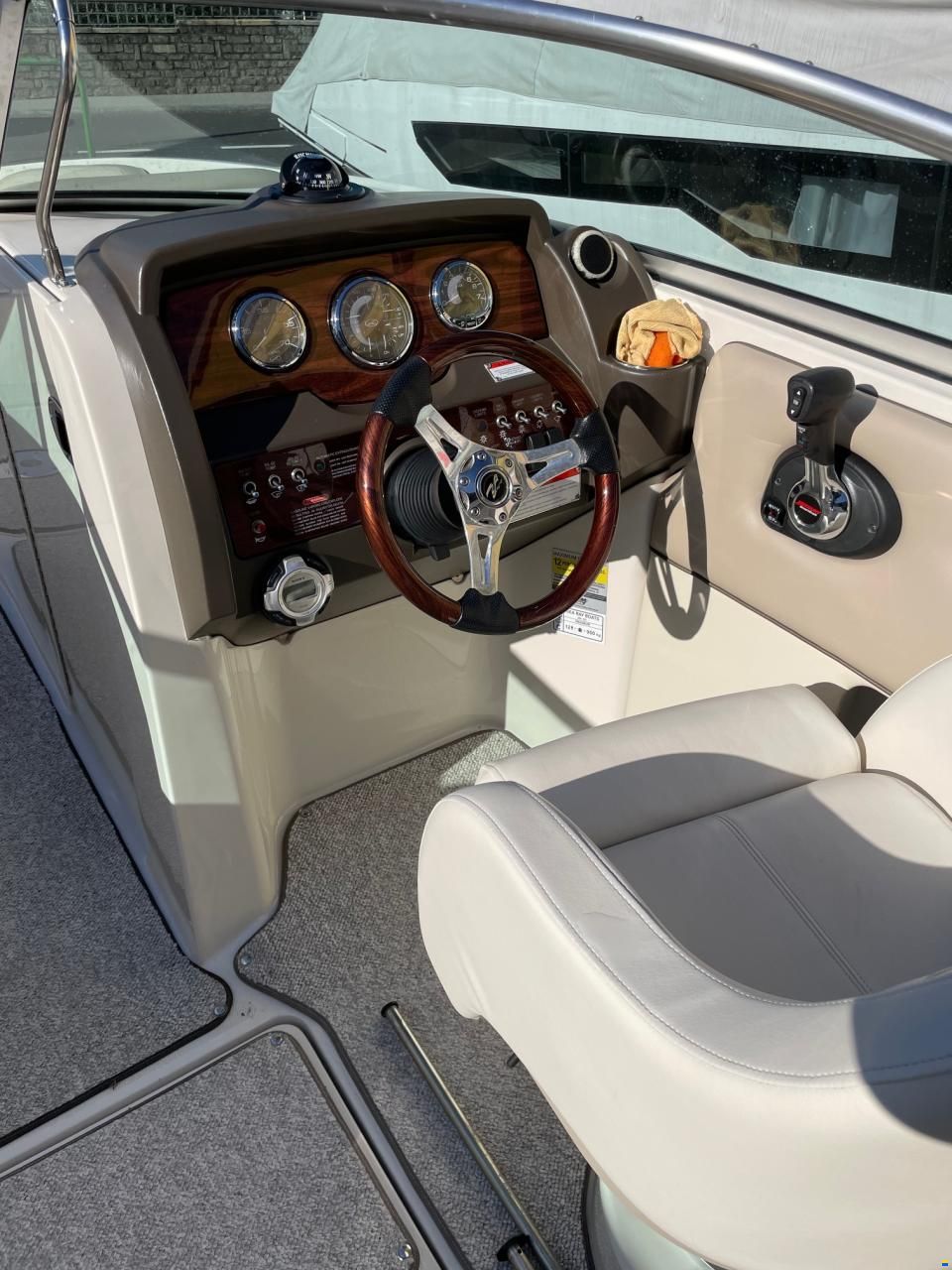 Sea Ray 260 SD