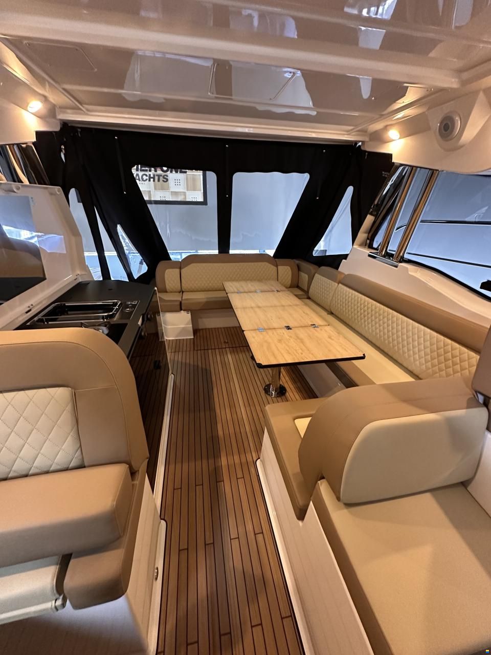 Bavaria SR38HT