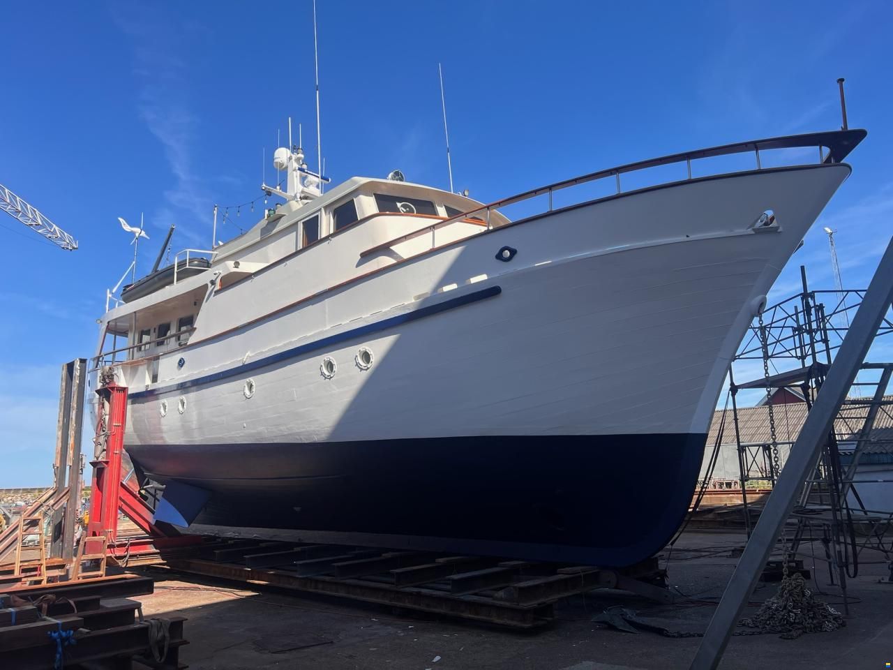 Malahide Yacht 66