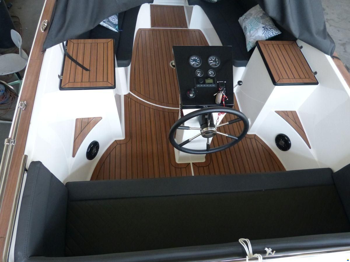 Maxima 730
