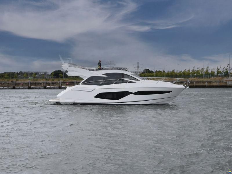 Sunseeker Manhattan 52