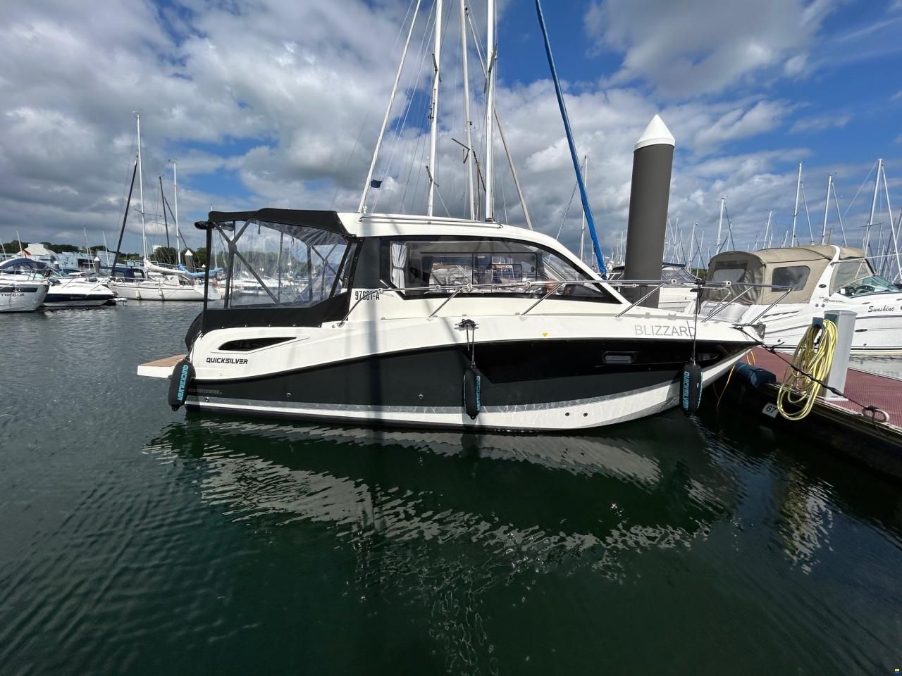 Quicksilver Activ 755 Weekend