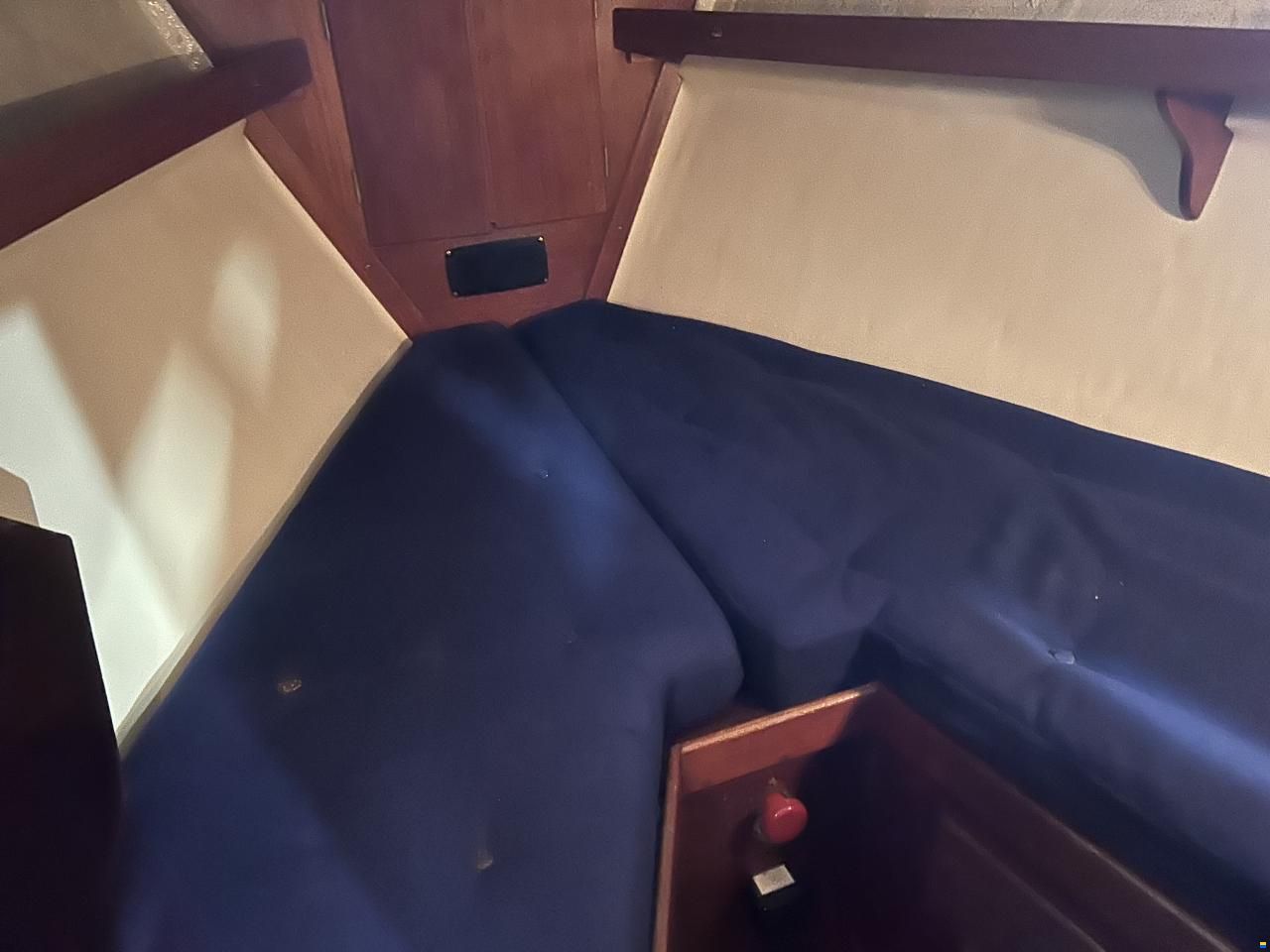 Hallberg-Rassy Mistral 33