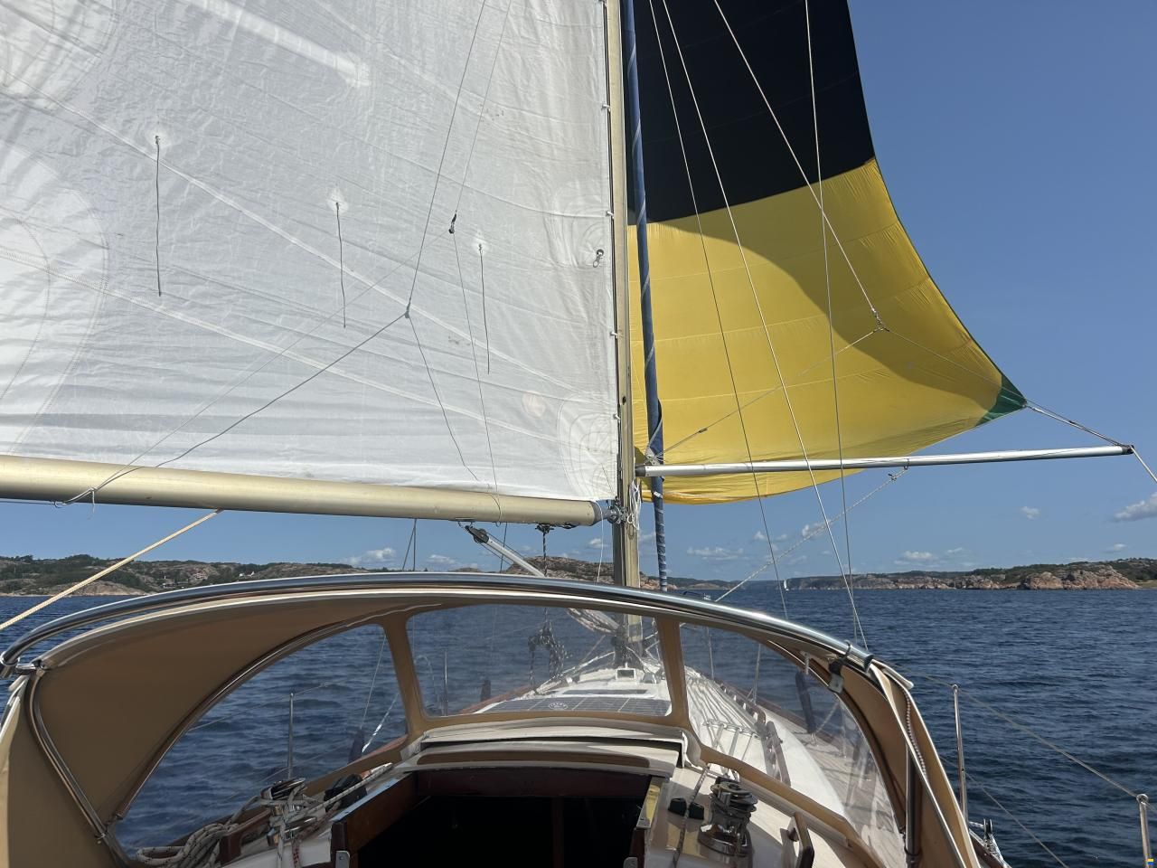 Hallberg-Rassy Mistral 33