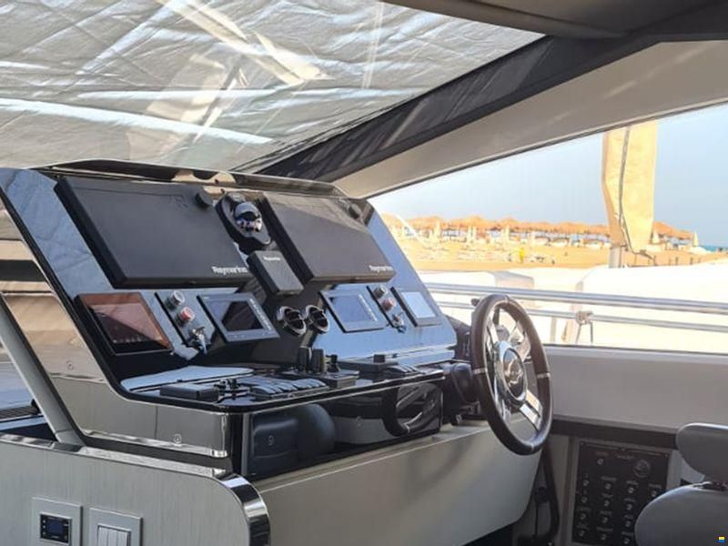 Azimut 80
