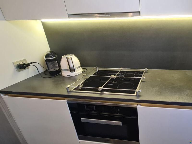 Azimut 80
