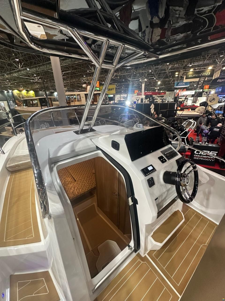 Idea Marine 80 WALKAROUND