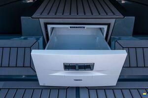Corsiva 607Runabout