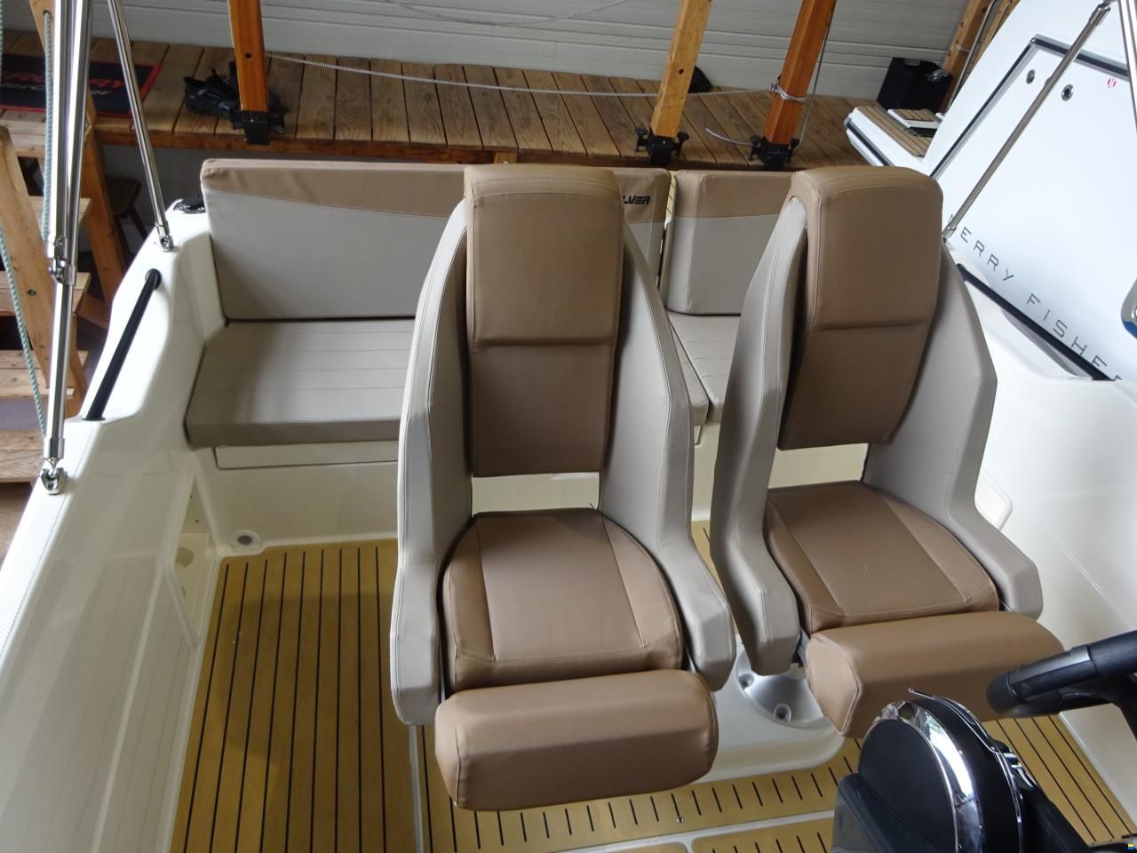 Quicksilver Activ 605 Open