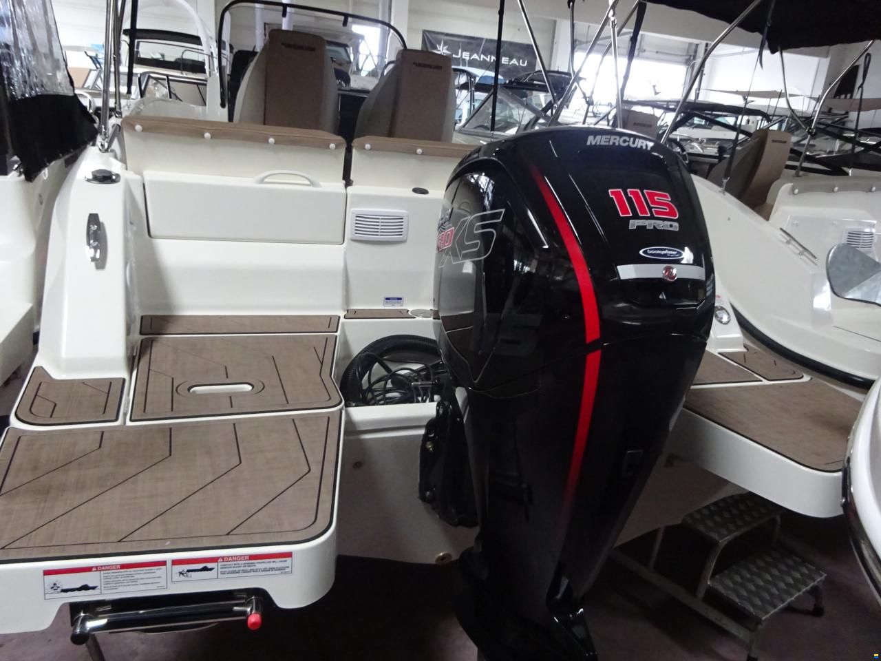 Quicksilver Activ 605 Open