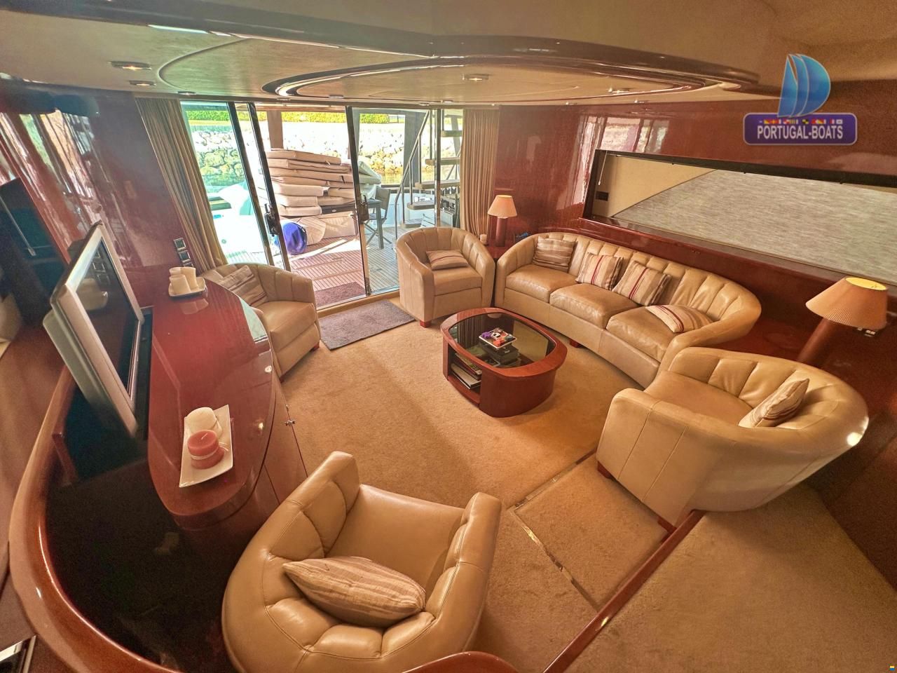 Fairline Squadron 74 custom