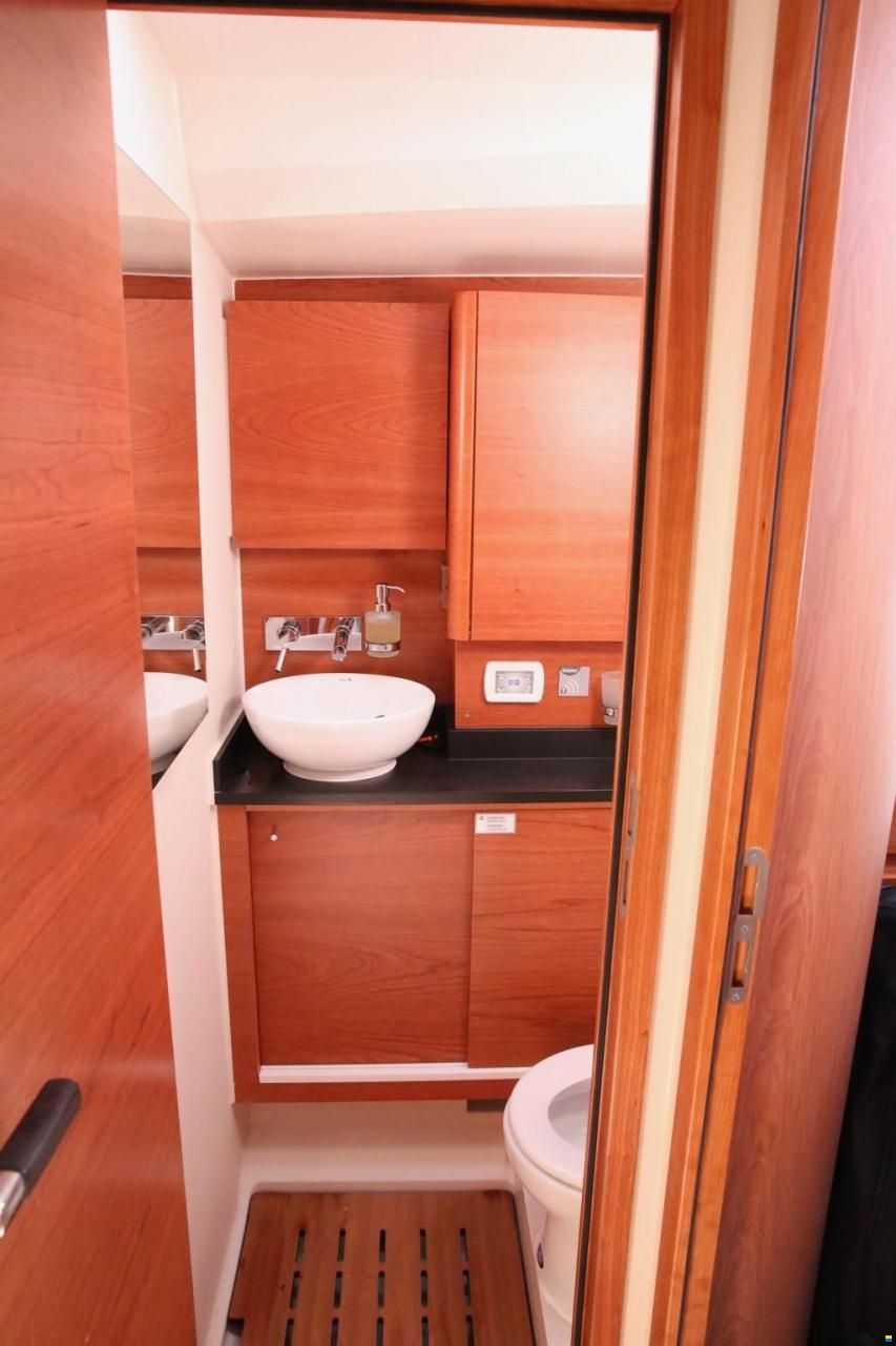 Hanse 588