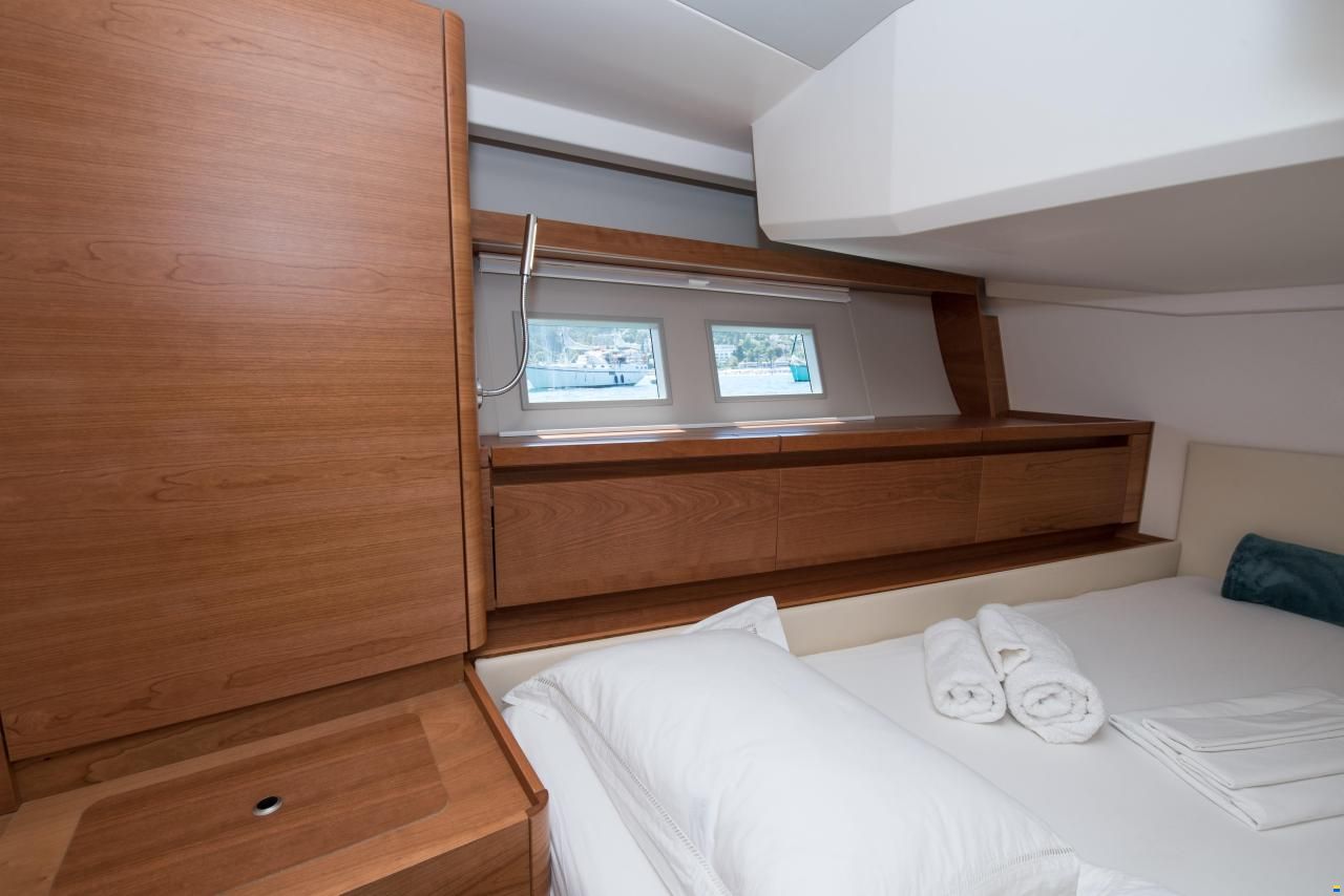 Hanse 588