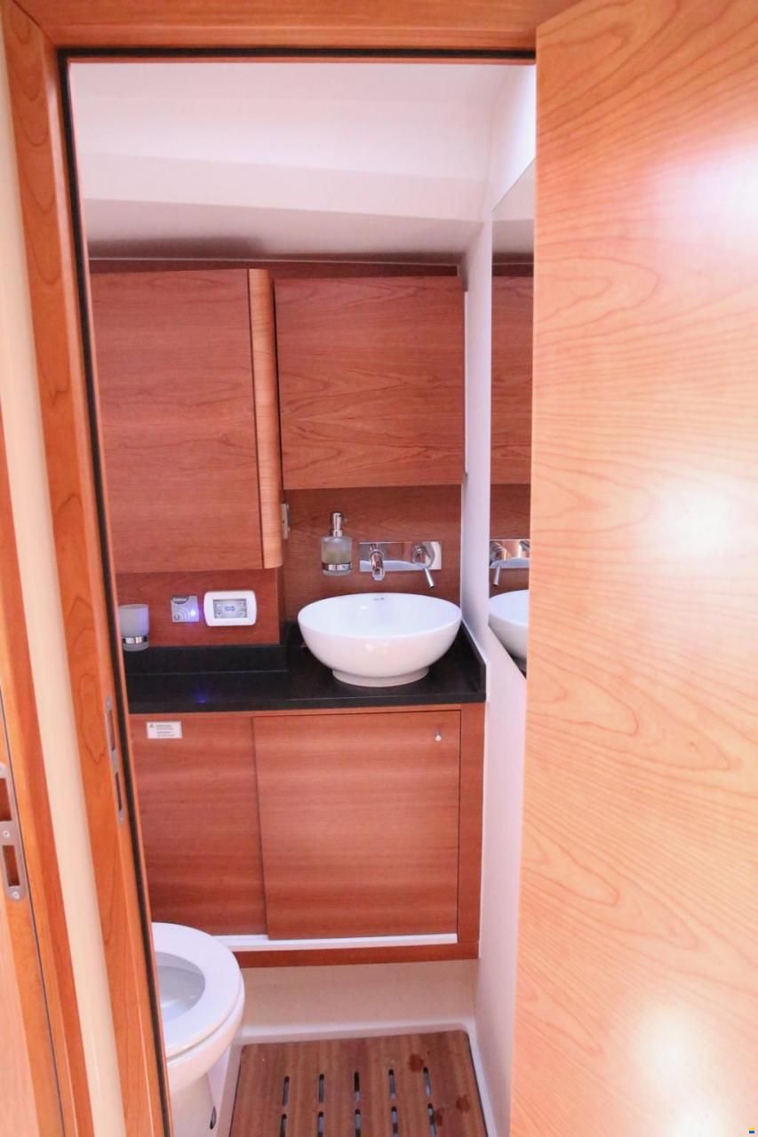 Hanse 588