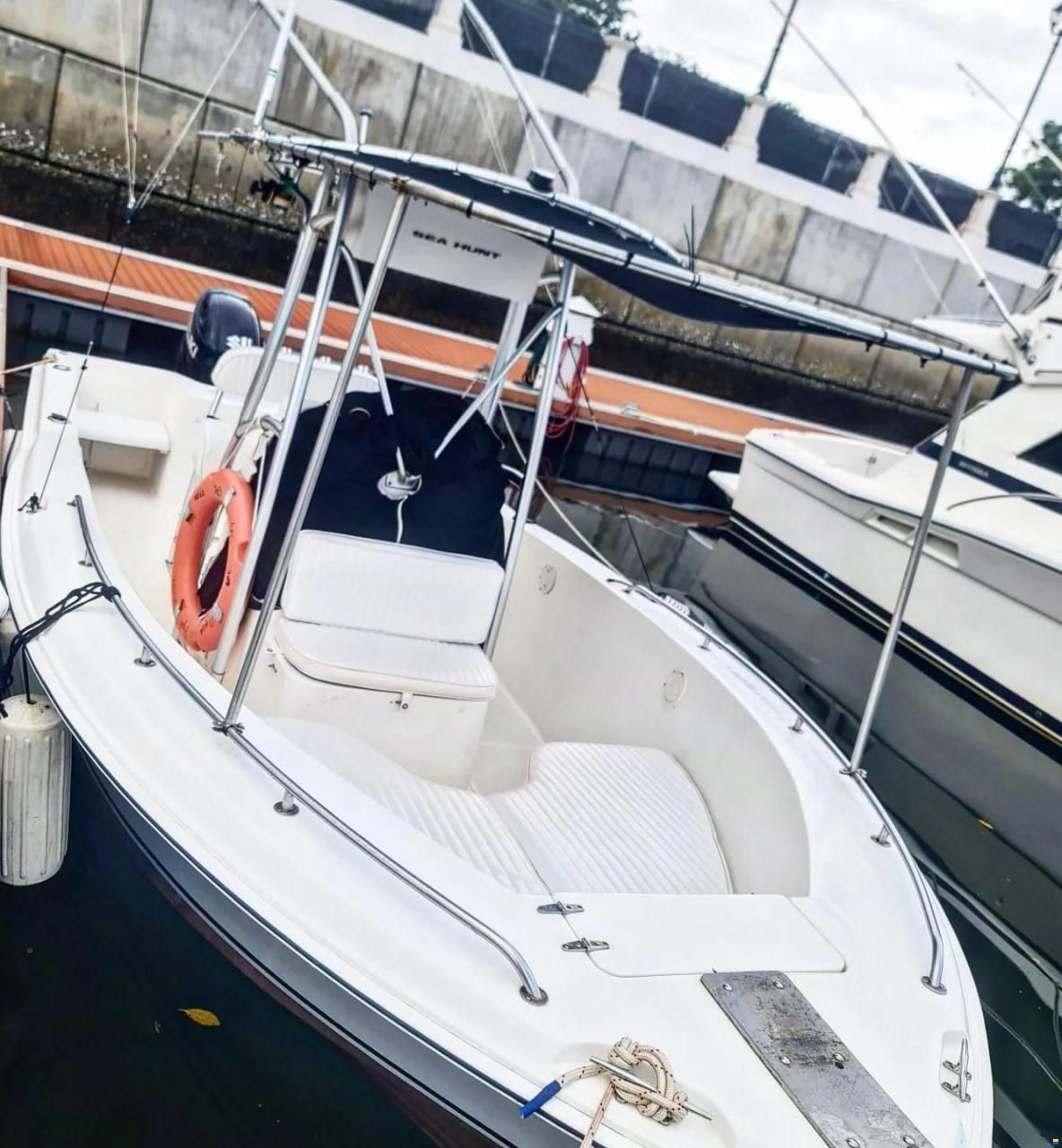 Sea Hunt 22