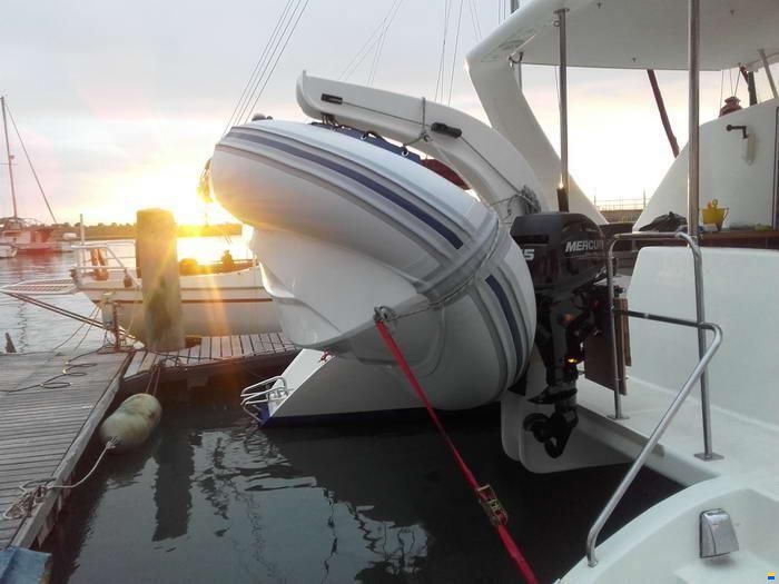 Admiral 40