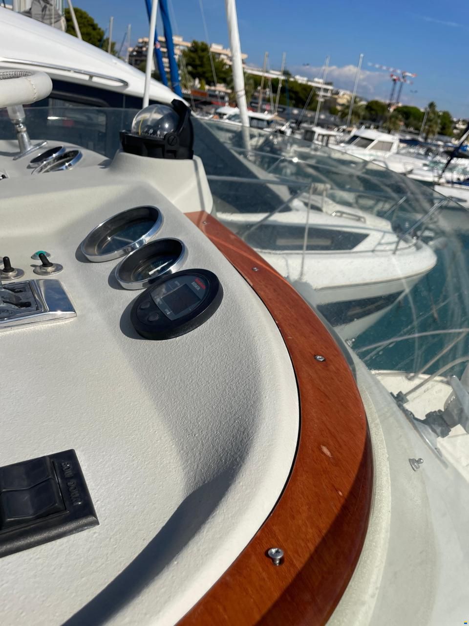 Riva Betram Sport Fish 25