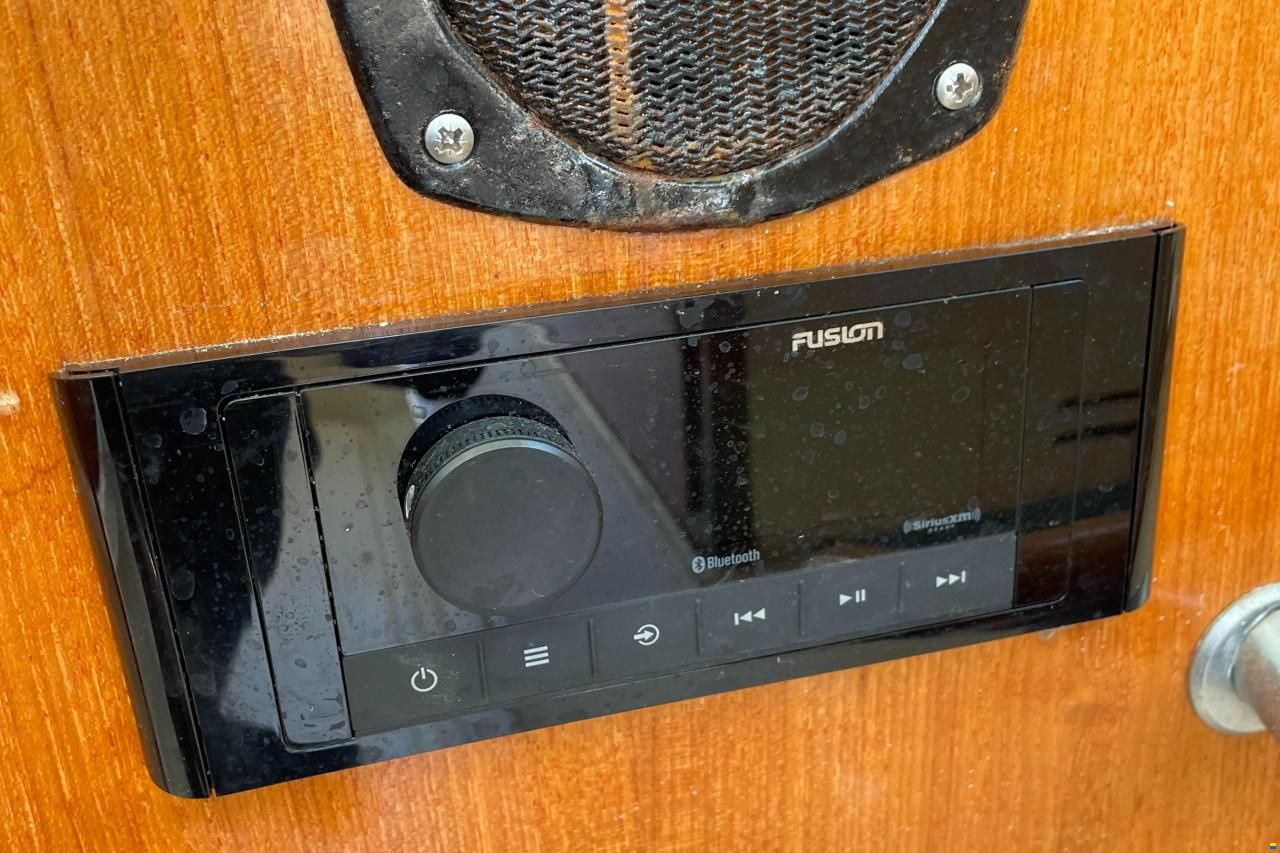 Riva Betram Sport Fish 25