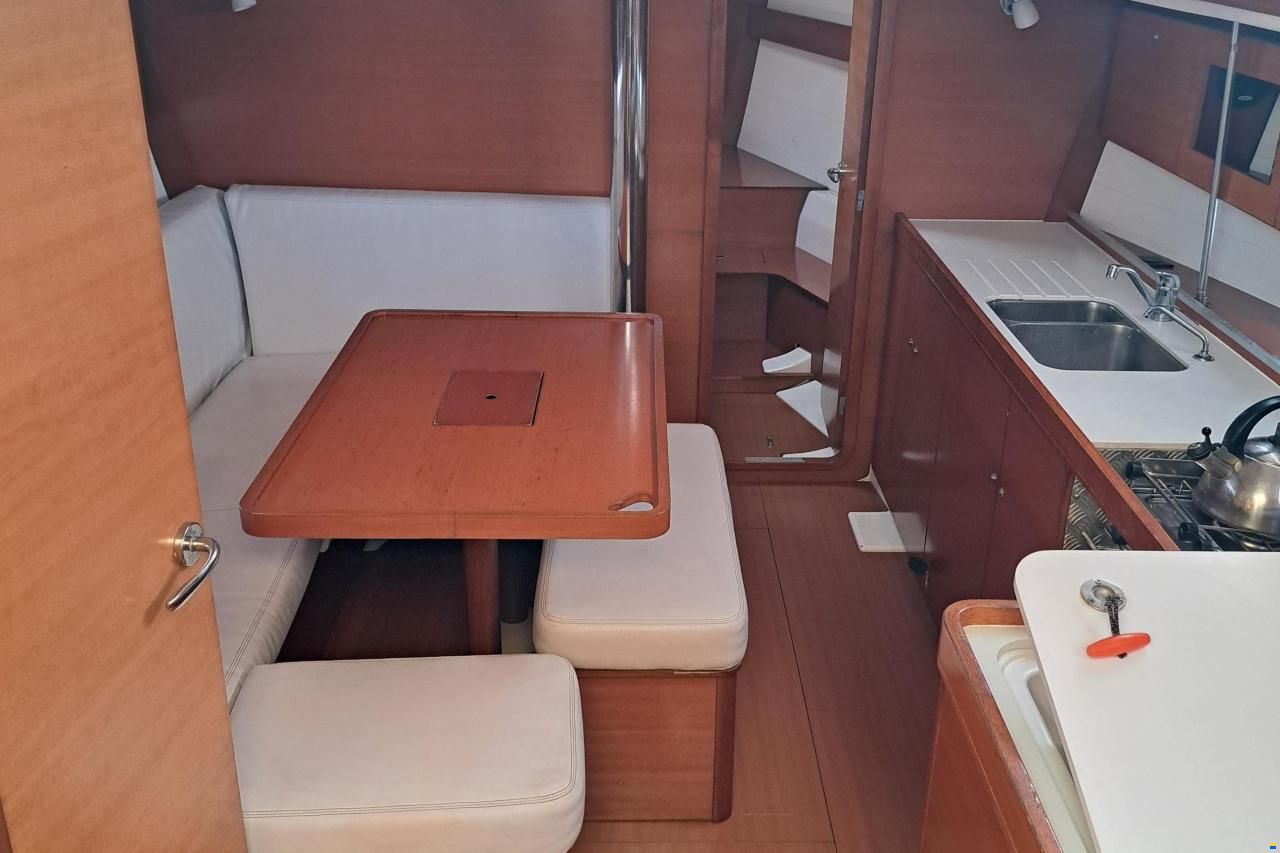 Dufour 375 Grand Large
