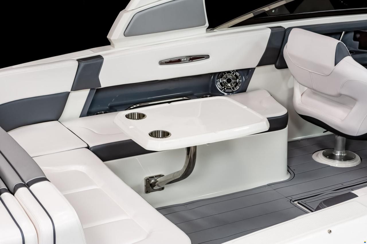 Chaparral 307 SSX, 2025 NEW BOAT