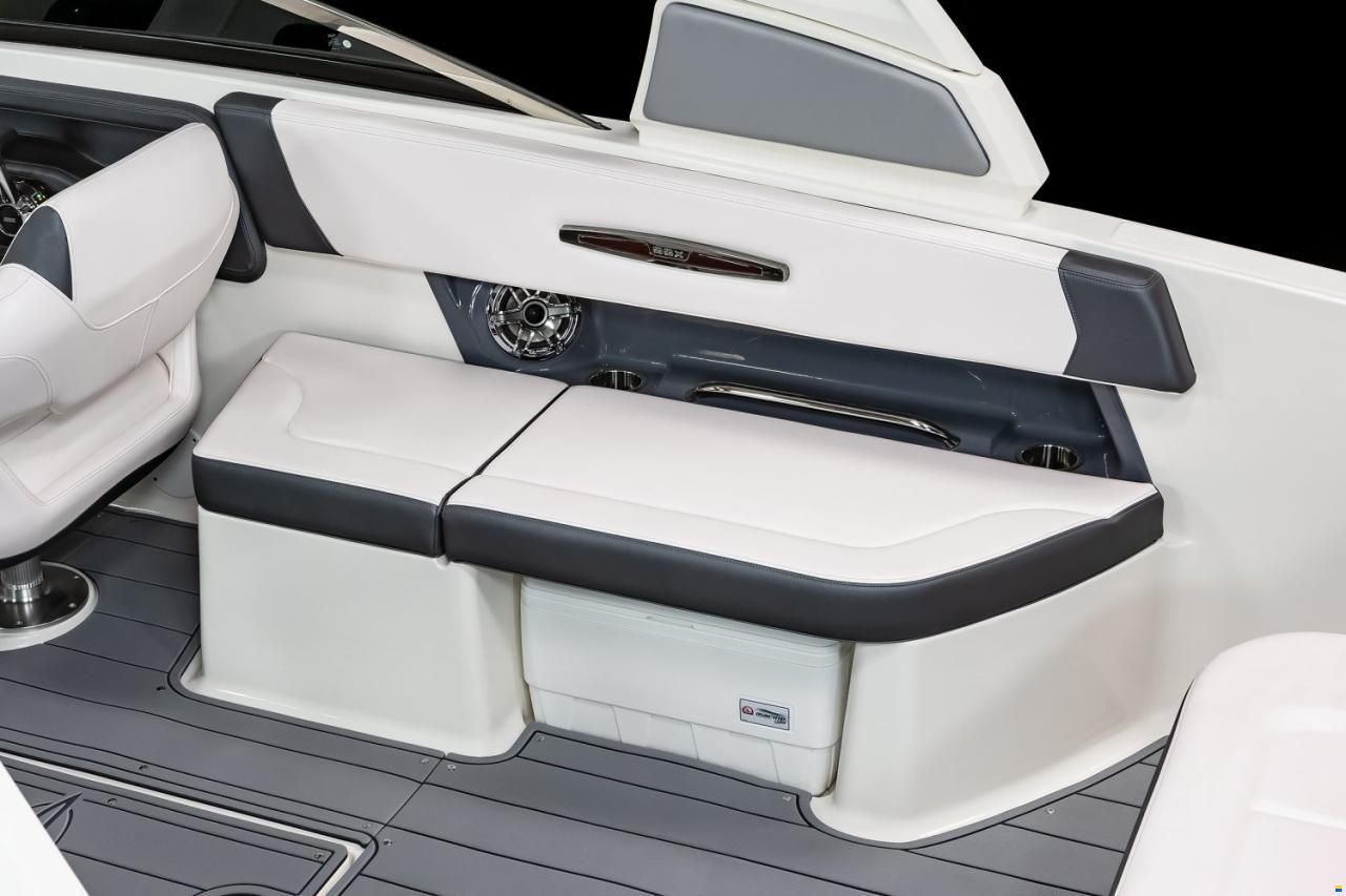 Chaparral 307 SSX, 2025 NEW BOAT