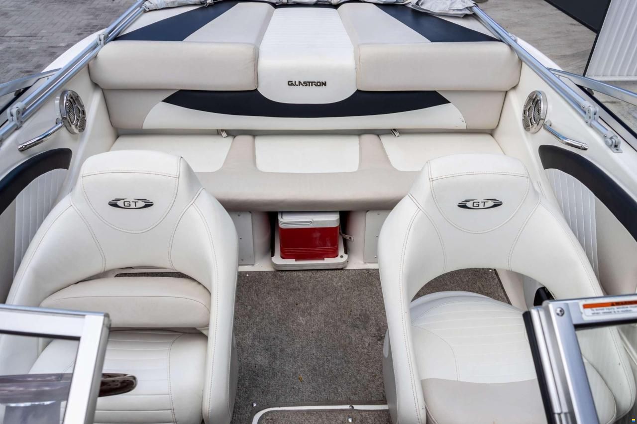 Glastron GT 185