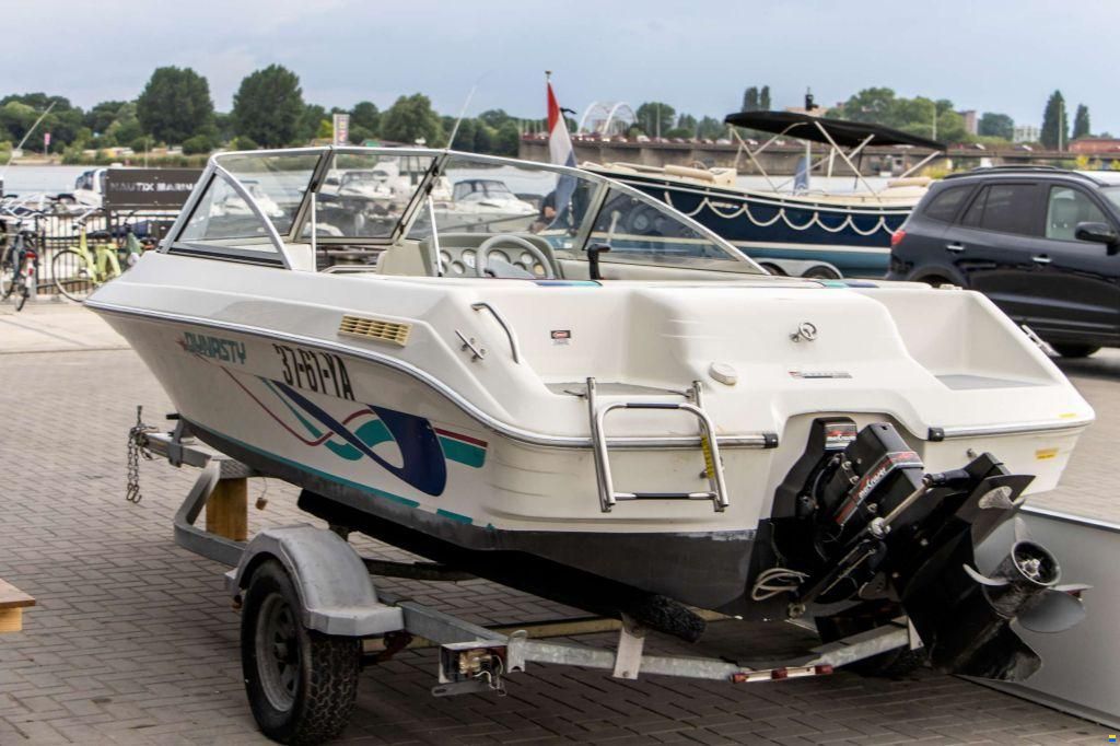 Dynasty 171 Elanti Bowrider