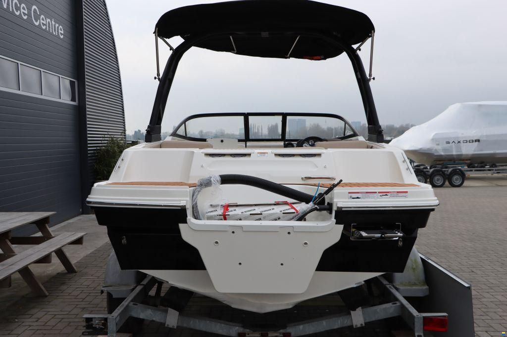Bayliner VR4 Outboard