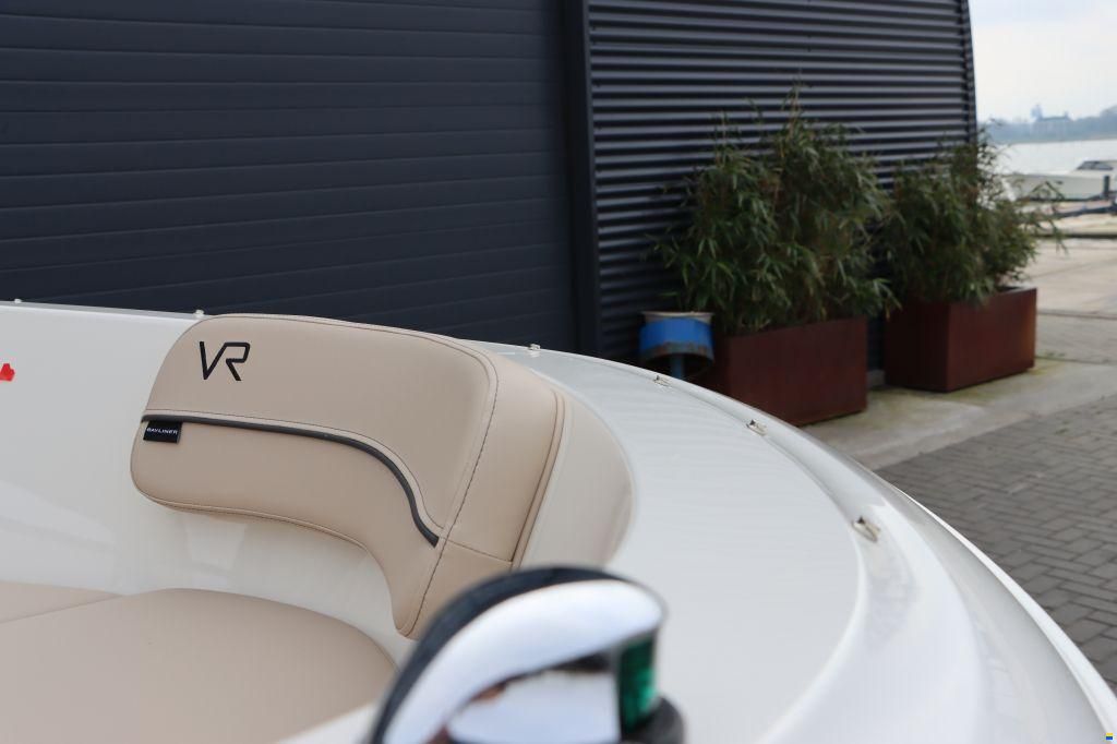Bayliner VR4 Outboard