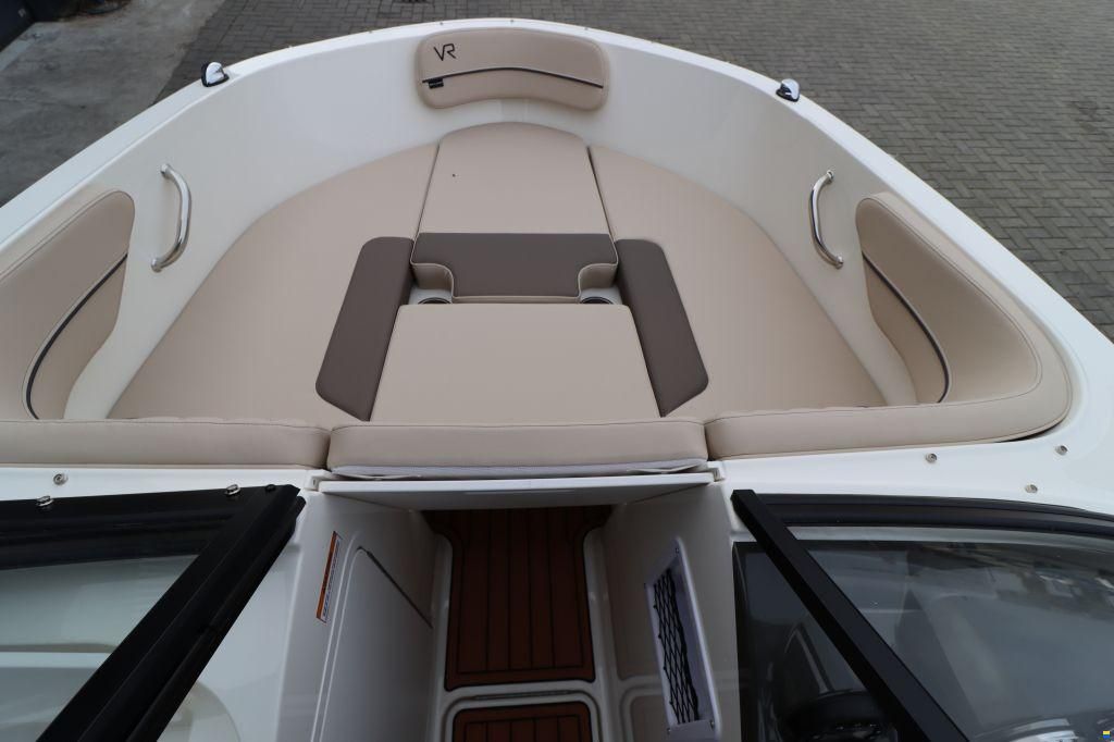 Bayliner VR4 Outboard