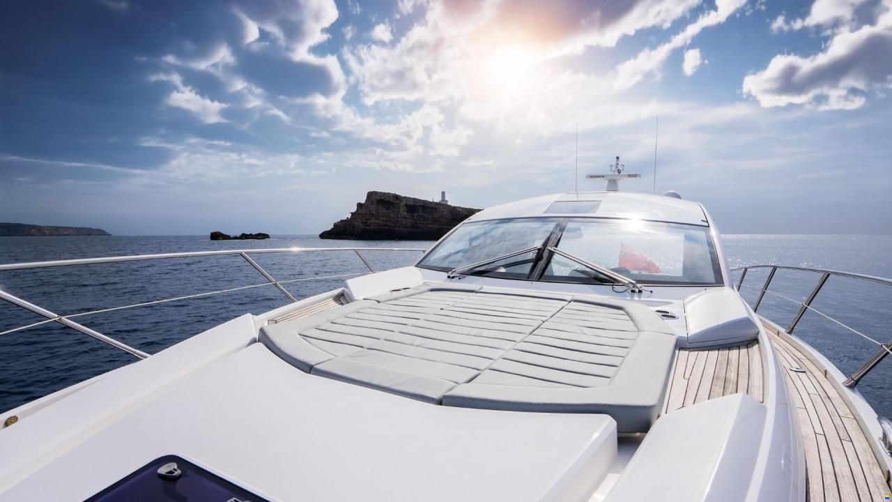 Sunseeker Predator 57