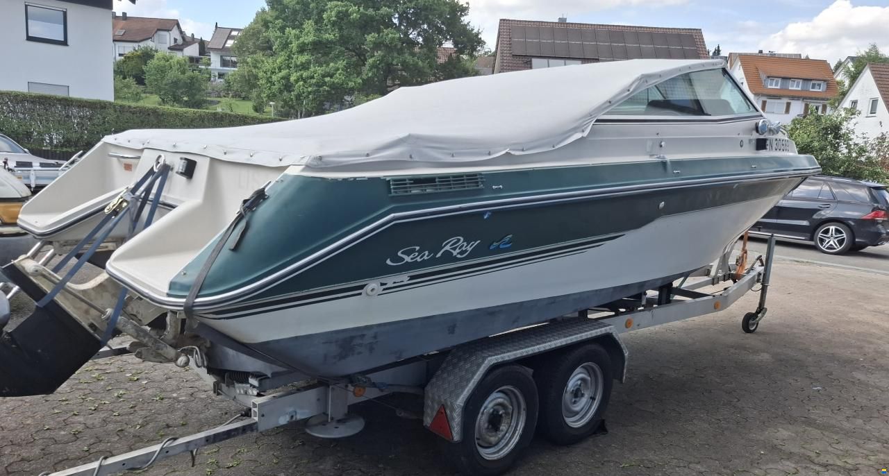 Sea Ray 20 Caddy Cabin