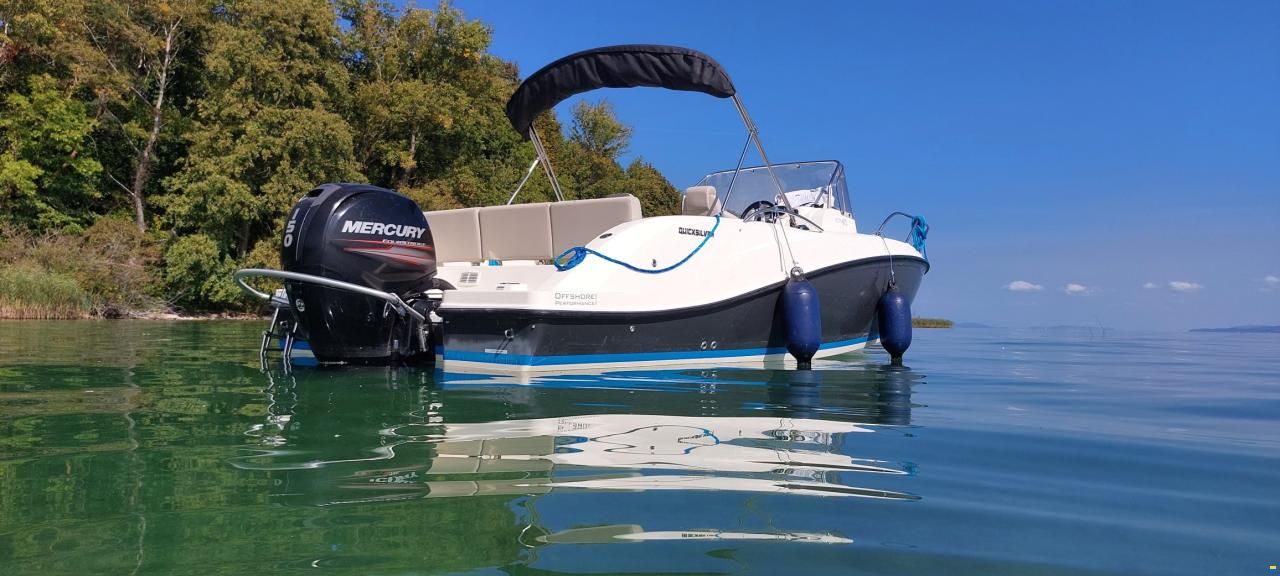 Quicksilver 675 Sundeck