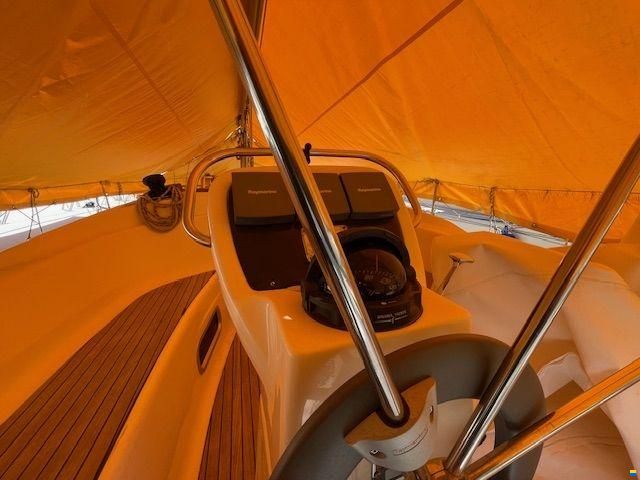 Bavaria 32