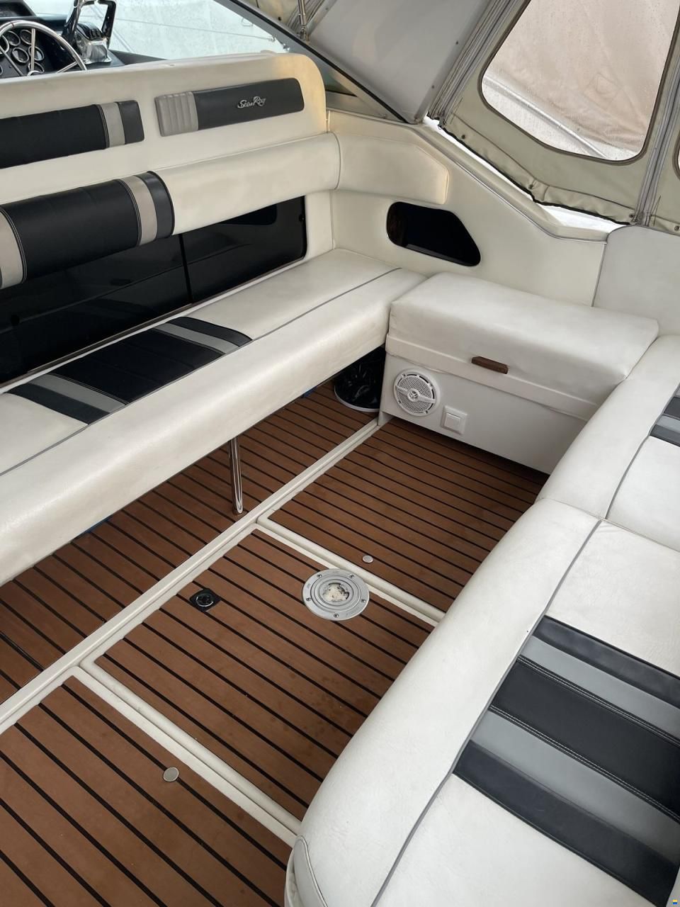 Sea Ray 310 Sundancer
