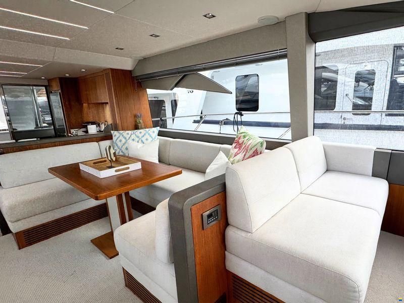 Sunseeker Manhattan 66