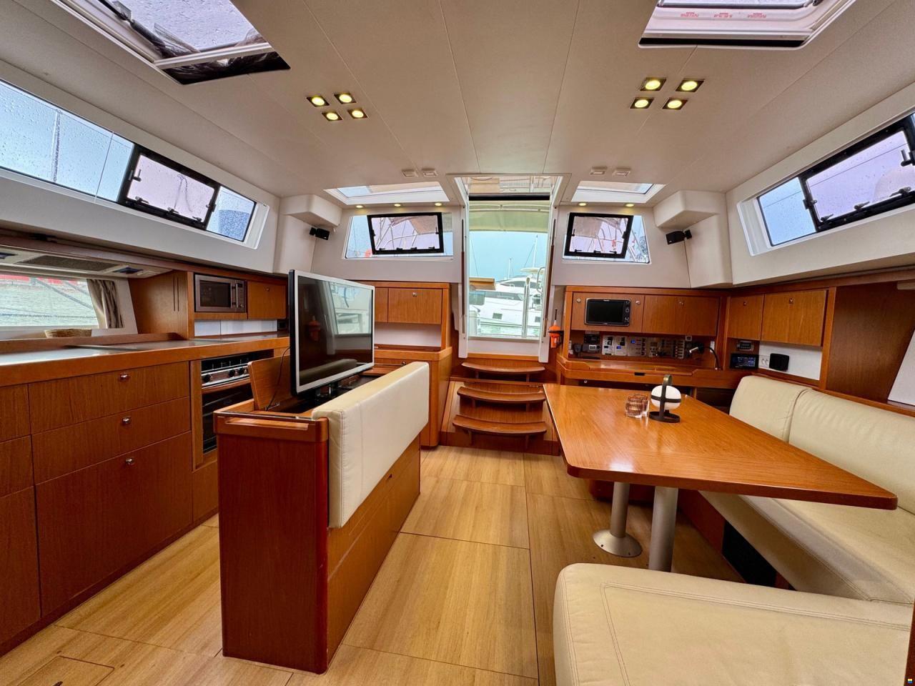 Beneteau Sense 55