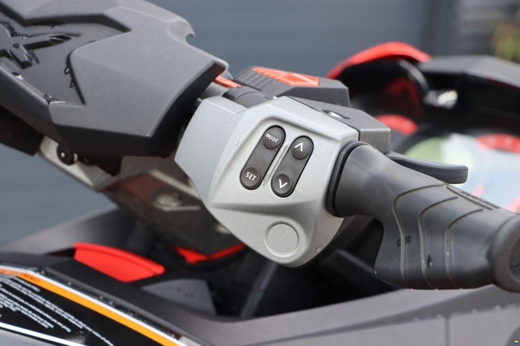 Sea-Doo RXT-X aS RS