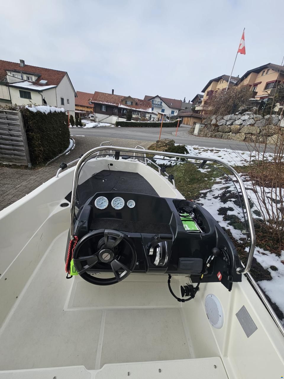 Quicksilver Activ 455 Open