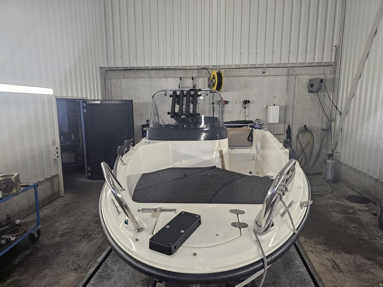 Quicksilver Activ 455 Open