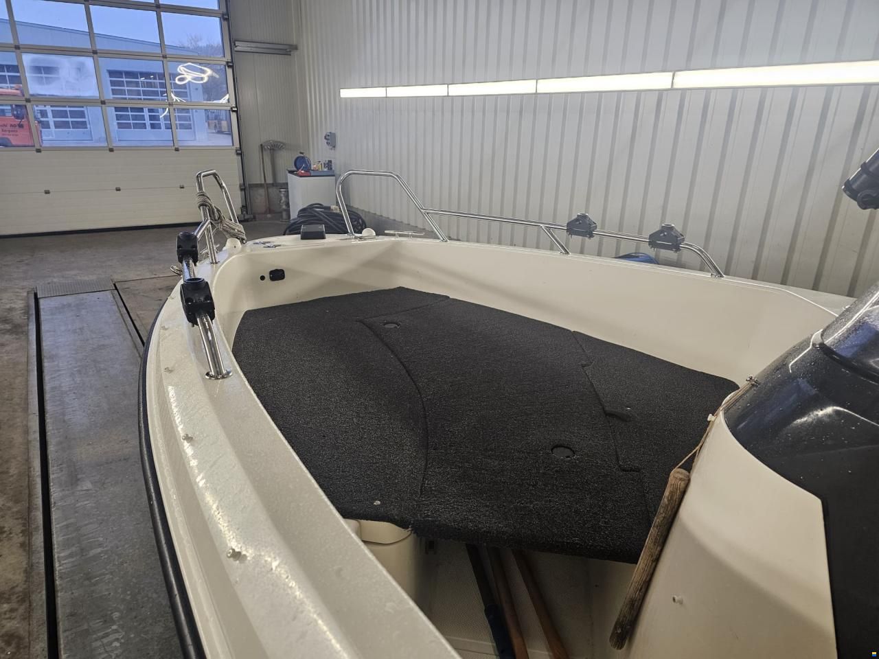 Quicksilver Activ 455 Open