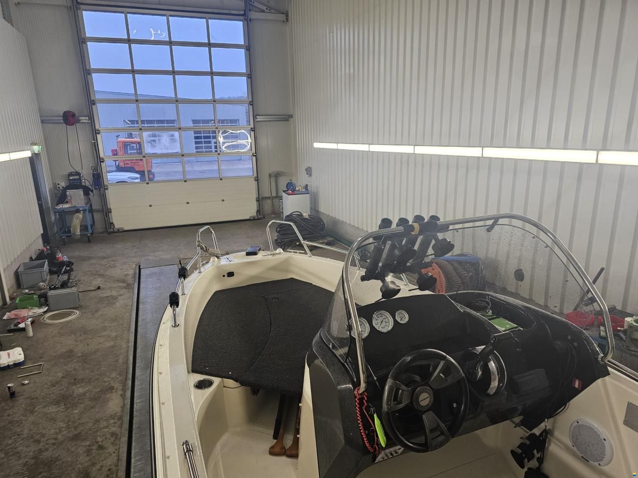 Quicksilver Activ 455 Open