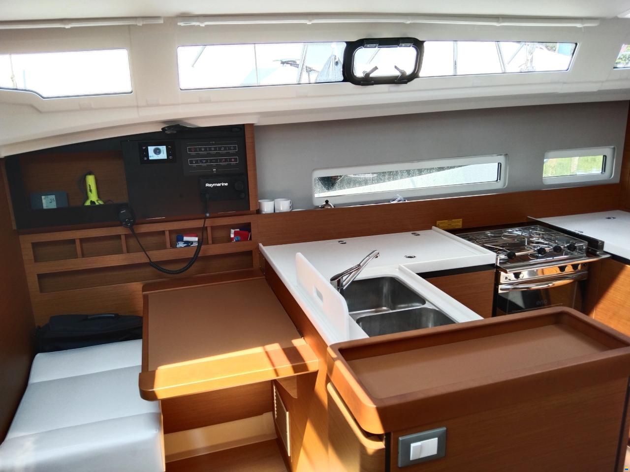 Jeanneau Sun Odyssey 410