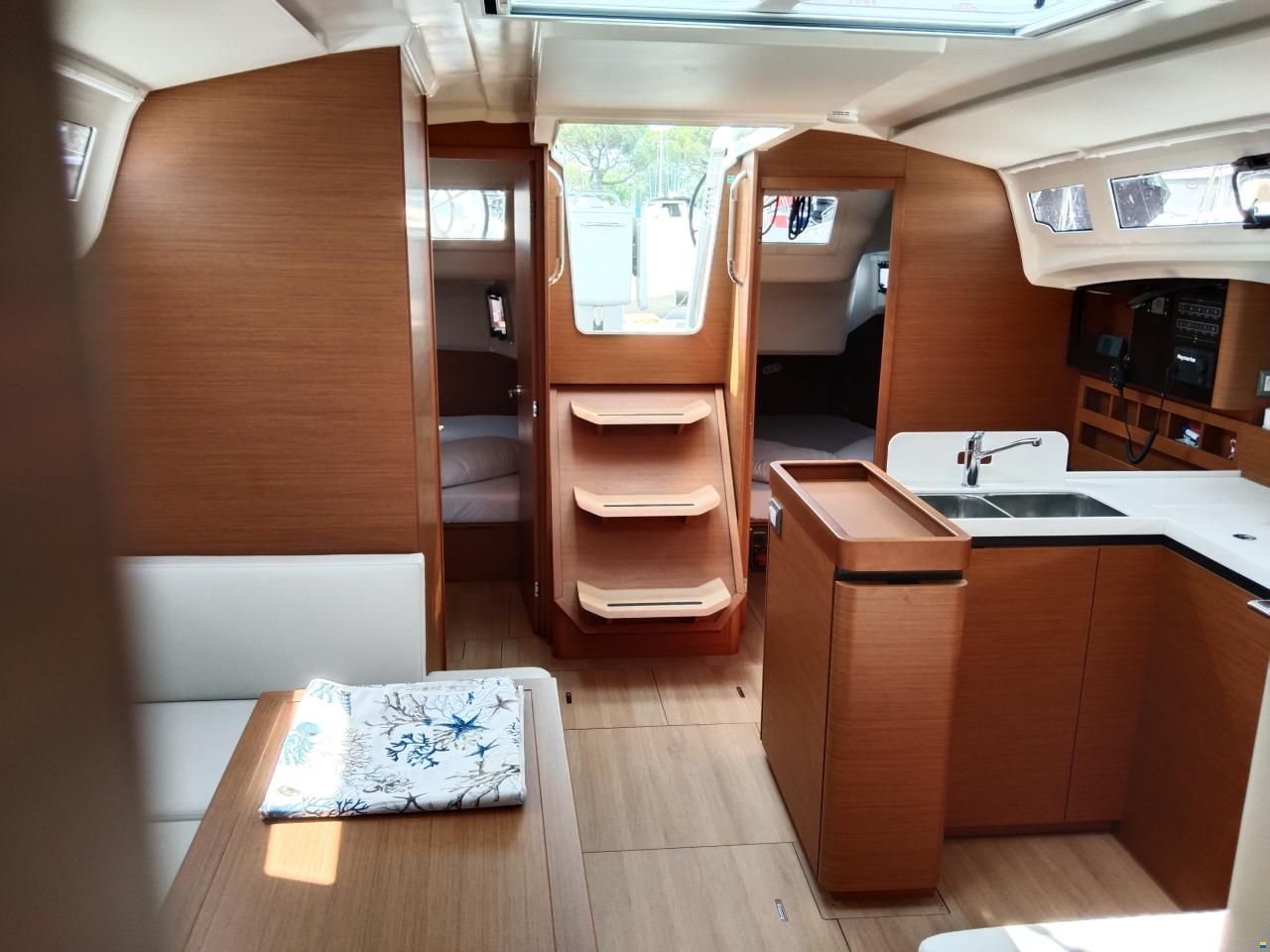 Jeanneau Sun Odyssey 410