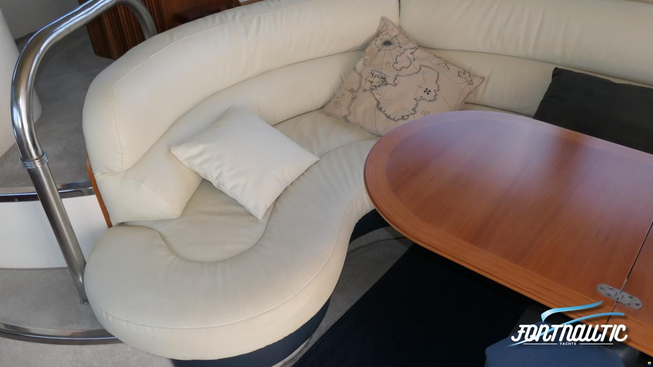 Azimut 46